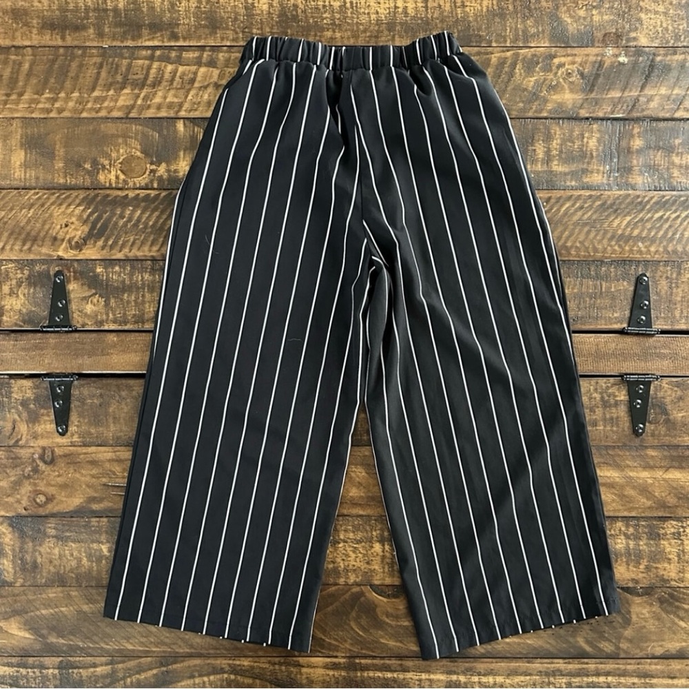 SHEIN Black and White Casual Wide-Leg Cropped Pants - Picture 3 of 7